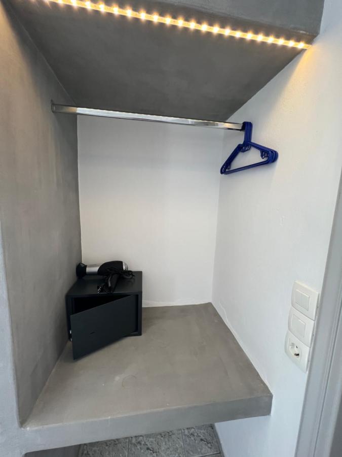 White Lily Suites & Lofts - Adults Only 16 Plus Perivolos  Exteriér fotografie