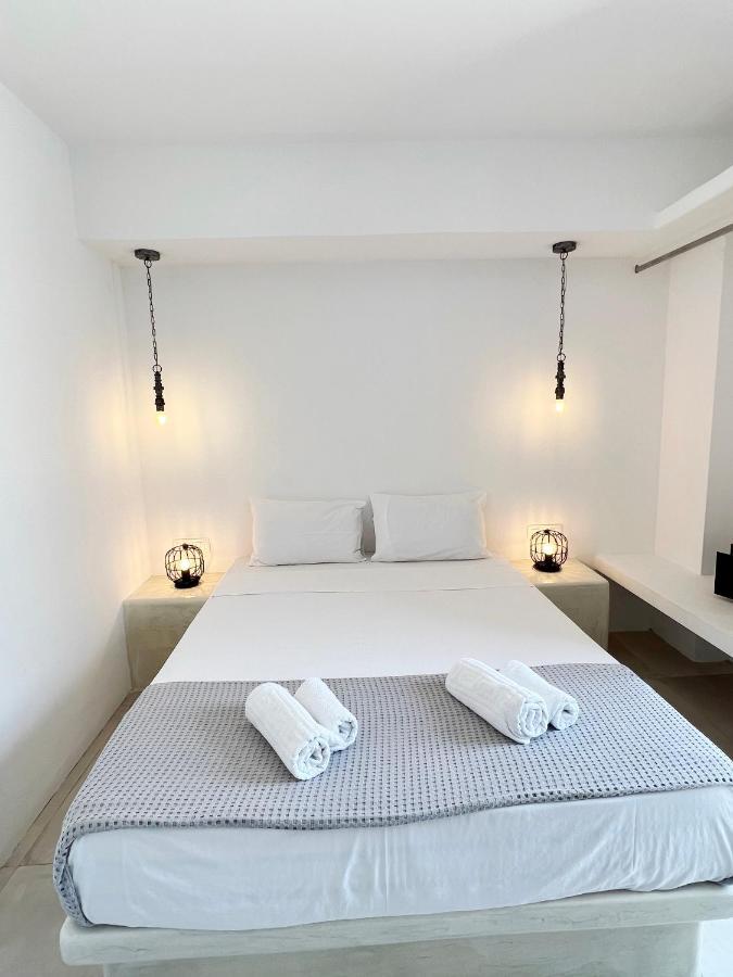White Lily Suites & Lofts - Adults Only 16 Plus Perivolos  Exteriér fotografie
