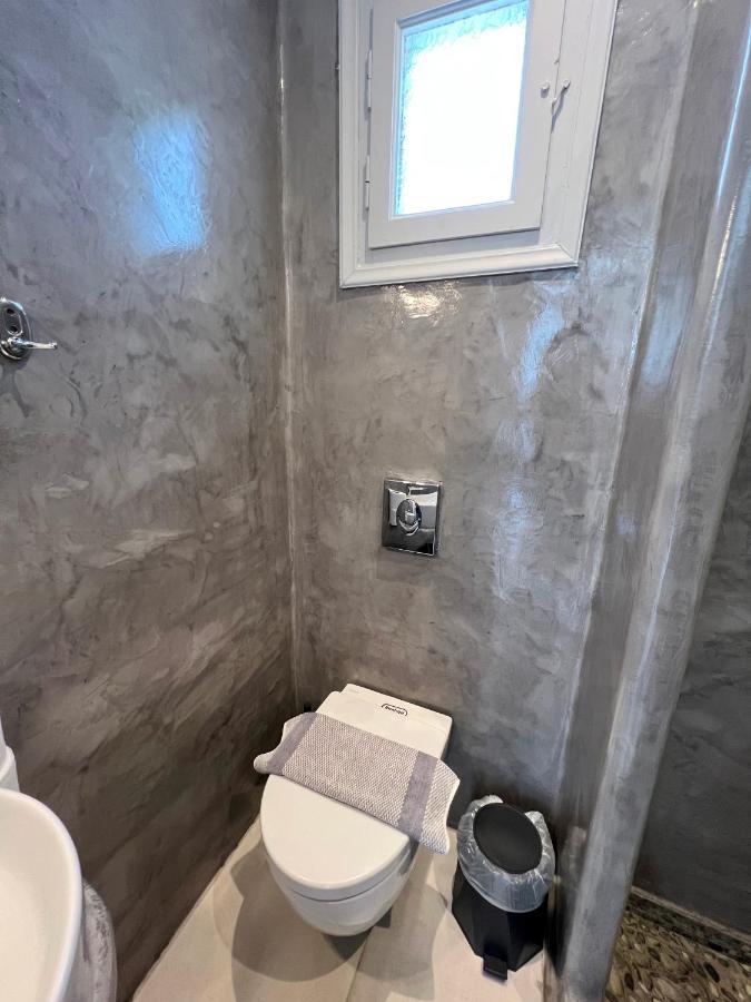 White Lily Suites & Lofts - Adults Only 16 Plus Perivolos  Exteriér fotografie